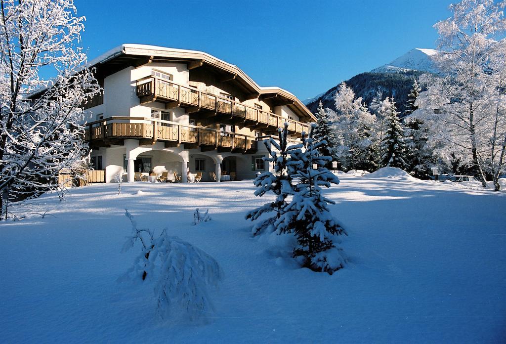 Hotel Christina Seefeld in Tirol Exterior foto